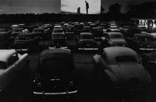 Drive-in σινεμά στο Λονγκ Άιλαντ της Νέας Υόρκης τη δεκαετία του '50