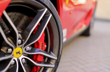 Παρά τον κορωνοϊό η μία παραγγελία διαδέχεται την άλλη για τα νέα μοντέλα της Ferrari