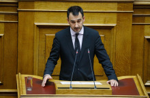 Πολιτική αντιπαράθεση για το «μαξιλάρι» 