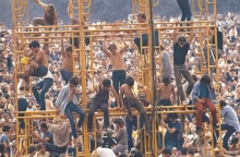 Κώστας Μπλιάτκας & Στέφανος Σακελλαρίδης «Το Woodstock και ο Μύθος του», εκδόσεις Επίκεντρο