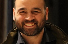 Δικαίος Χατζηπλής, υπεύθυνος εκδηλώσεων των εκδόσεων Πατάκη και συγγραφέας