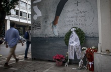 Για τις 12 το μεσημέρι είναι προγραμματισμένη η τελετή μνήμης προς τιμήν των θυμάτων του εμπρησμού της Marfin