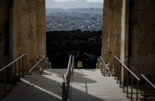 Οι σχεδιασμοί της κυβέρνησης για τουρισμό και εστίαση
