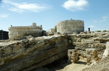 Η ΗΕΤΙΩΝΕΙΑ ΠΥΛΗ ΤΟΥ ΠΕΙΡΑΙΑ