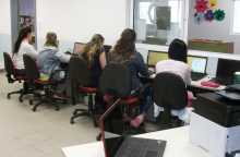 O Κλήμης Πυρουνάκης δημιούργησε το Σχολείο Δεύτερης Ευκαιρίας στις φυλακές γυναικών στον Ελαιώνα Θηβών