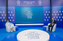 O υπουργός Επικρατείας Γιώργος Γεραπετρίτης στο 5ο Οικονομικό Φόρουμ των Δελφών