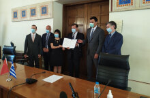 Δωρεά εξειδικευμένου εξοπλισμού για τον κορωνοϊό στο ΕΚΠΑ