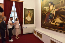 H πρόεδρος της Επιτροπής «Ελλάδα 2021» Γιάννα Αγγελοπούλου-Δασκαλάκη στη Δημοτική Πινακοθήκη του Μεσολογγίου