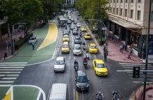 Ο Μεγάλος Περίπατος της Αθήνας στην οδό Πανεπιστημίου 