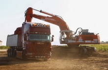 Μπουλντόζες στο Μάτι