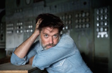 Συνέντευξη με τον Ρούφους Γουέινραϊτ με αφορμή την κυκλοφορία του νέου του δίσκου Unfollow the Rules.