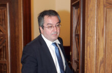 Ηλίας Μόσιαλος για τον  κορωνοϊό