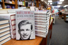 Το βιβλίο της Μαίρη Τραμπ πούλησε 1 εκ. αντίτυπα την πρώτη μέρα 