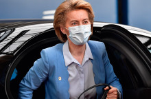 Η πρόεδρος της Κομισιόν, Ούρσουλα Φον Ντερ Λάιεν στη Σύνοδο Κορυφής για το Ταμείο Ανάκαμψης