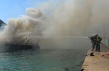 Φωτιά σε ιστιοφόρο 