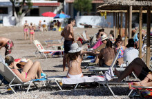 «Τουρισμός για Όλους»: Το επιδοτούμενο πρόγραμμα του Υπουργείου Τουρισμού που στέλνει διακοπές χιλιάδες δικαιούχους