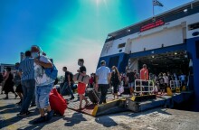 Λιμάνι Πειραιά: Αυξημένη η κίνηση των ταξιδιωτών