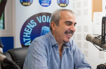 To soundtrack του καλοκαιριού από τον Athens Voice 102.5: Ο Βαγγέλης Περρής διαλέγει 10 αγαπημένα τραγούδια για το Σαββατοκύριακο.