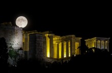 Πανσέληνος Αυγούστου: 77 αρχαιολογικοί χώροι να την απολαύσουμε