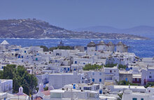 Σε beach bar στη Μύκονο επιβεβαιώθηκαν 7 θετικά κρούσματα κορωνοϊού