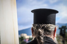 Κορωνοϊός σε γάμο στη Λάρισα: Θετικός και ο ιερέας