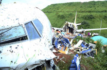 Αεροπορική τραγωδία στην Ινδία - Στους 18 οι νεκροί