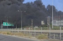 Φωτιά σε εργοστάσιο στη Μεταμόρφωση