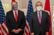 Πομπέο σε Τσαβούσογλου: Επείγουσα ανάγκη μείωσης της έντασης