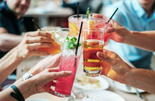 Με 3.000 ευρώ πλήρωσε το γλέντι ένας άνδρας στα Χανιά Κρήτης - Είχε περισσότερα άτομα από το επιτρεπόμενο βάσει των νέων μέτρων κατά του κορωνοϊού