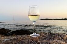 10 ελληνικά κρασιά που έχουν λιγότερο από €10