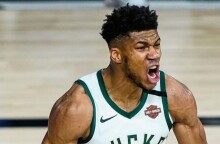 Ο Γιάννης Αντετοκούνμπο