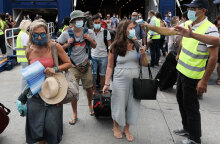 ΔΕΙΓΜΑΤΟΛΗΠΤΙΚΟΙ ΕΛΕΓΧΟΙ ΓΙΑ COVID-19 ΣΕ ΤΑΞΙΔΙΩΤΕΣ ΠΟΥ ΕΠΙΣΤΡΕΦΟΥΝ ΣΤΗΝ ΑΤΤΙΚΗ ΣΤΟ ΛΙΜΑΝΙ ΤΟΥ ΠΕΙΡΑΙΑ