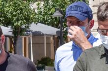 Ο Χάρι Μαγκουάιρ στην εισαγγελία Σύρου