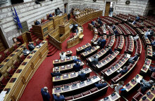 Εγκρίθηκαν κατά πλειοψηφία στη Βουλή οι συμφωνίες με Αίγυπτο και Ιταλία για ΑΟΖ