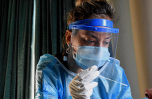 Δειγματοληπτικούς ελέγχους για τον SARS COVID-19 