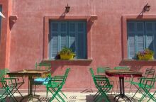 Η Μαντανία στη Δάφνη έχει την ωραιότερη αυλή