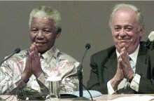 Ο Γιώργος Μπίζος με τον Νέλσον Μαντέλα