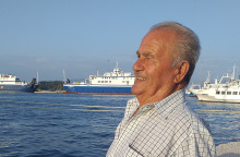 Ο 82χρονος Κερκυραίος. Νίκος Καρύδης. είναι πλέον φοιτητής στο ΑΠΘ