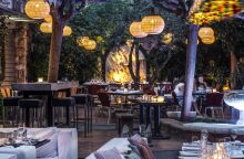 5 στέκια που έχουν ακόμη καλοκαίρι