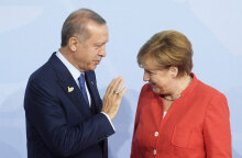 Ο Ρετζέπ Ταγίπ Ερντογάν και η Άνγκελα Μέρκελ