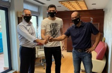 Κώστας Παπανικολάου