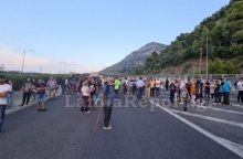 Διαμαρτυρία κατοίκων στην Αθηνών - Λαμίας