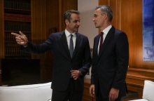 Ο Κυριάκος Μητσοτάκης με τον Γενς Στόλτενμπεργκ 