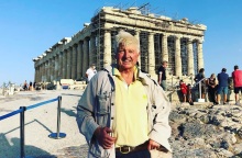 Ο Στάνλεϊ Τζόνσον στην Ακρόπολη