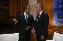 Ο πρωθυπουργός Κυριάκος Μητσοτάκης και ο γενικός γραμματέας του ΝΑΤΟ Γενς Στόλτενμπεργκ