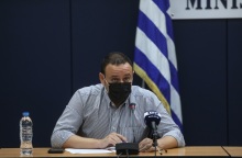 Ο Γκίκας Μαγιορκίνης στην ενημέρωση για τον κορωνοϊό