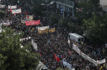 Δίκη Χρυσής Αυγής: Η μεγάλη αντιφασιστική διαδήλωση έξω από το Εφετείο Αθηνών