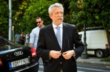 Σταύρος Κοντονής