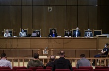 Στιγμιότυπο από τη δίκη της Χρυσής Αυγής