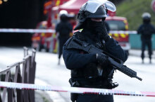 Γάλλος αστυνομικός στον τόπο του εγκλήματος (ΦΩΤΟ ΑΡΧΕΙΟΥ)